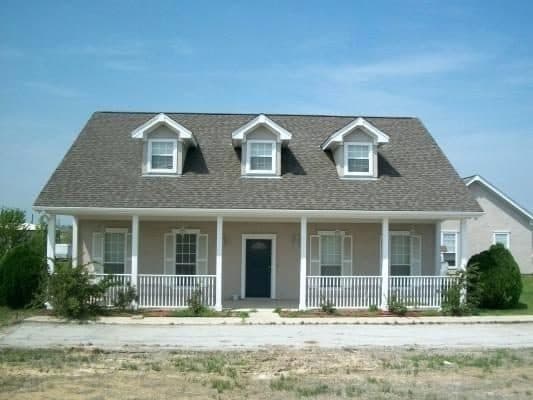 GAF Weathered Wood Roof on Country Home